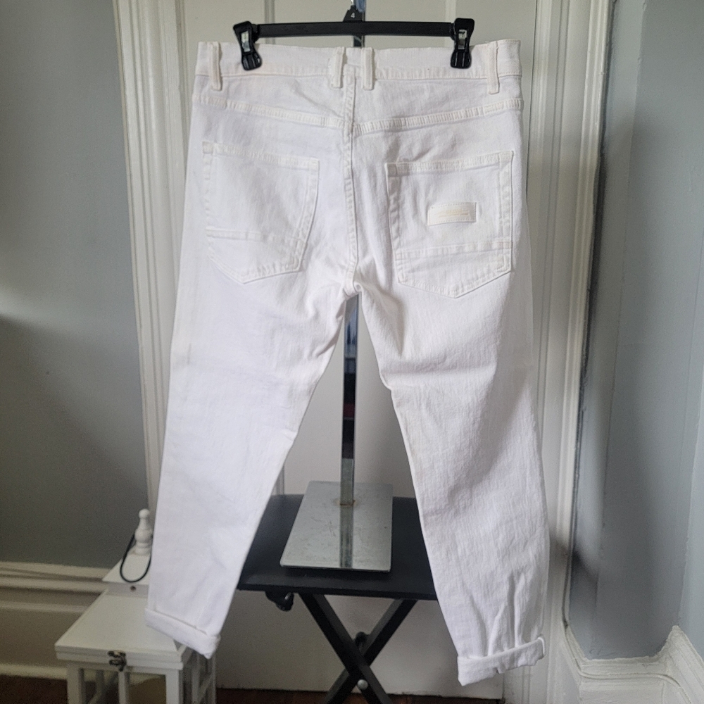 Zara White jeans